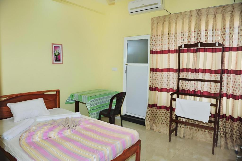 Hotel Glee Trincomalee Eksteriør billede
