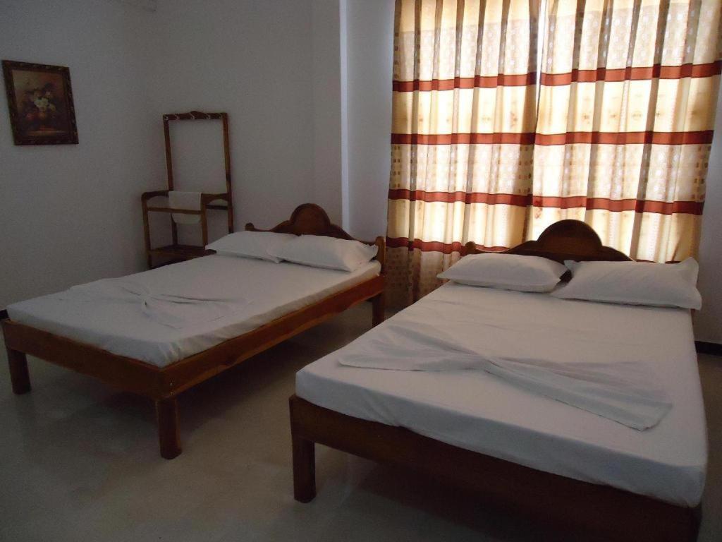 Hotel Glee Trincomalee Eksteriør billede