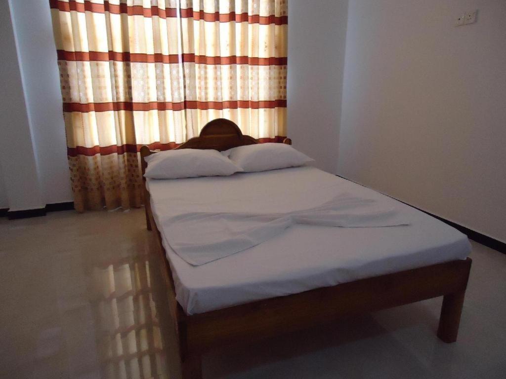 Hotel Glee Trincomalee Eksteriør billede