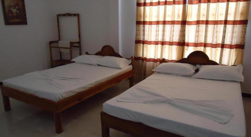 Hotel Glee Trincomalee Eksteriør billede
