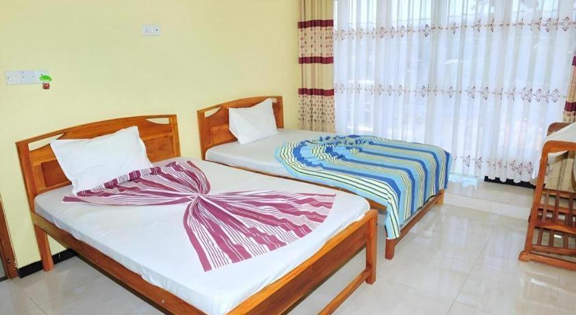 Hotel Glee Trincomalee Eksteriør billede