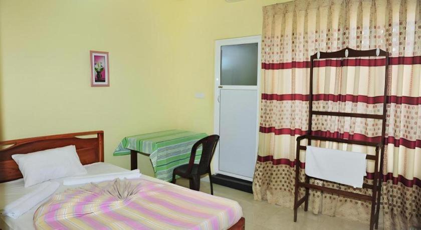 Hotel Glee Trincomalee Eksteriør billede