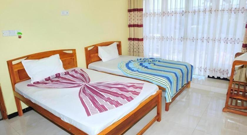 Hotel Glee Trincomalee Eksteriør billede